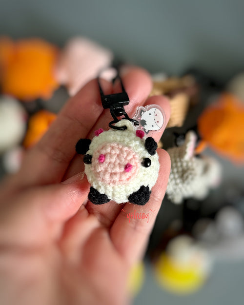 Collab - Mini Animal Amigurumi in keychains (with charm)